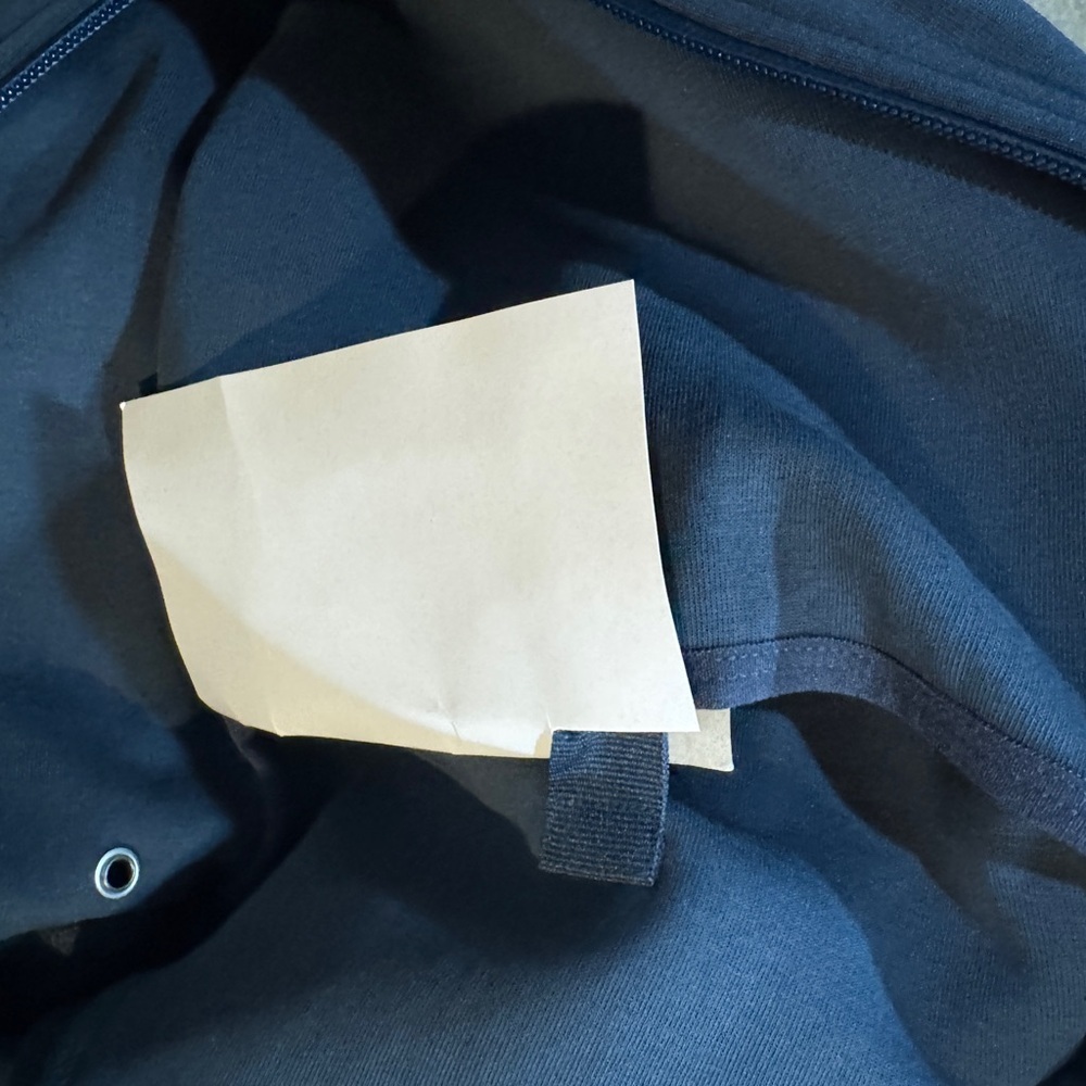 Men's Blue Apple Store Zip-Up Sweater NEW - Picture 7 of 7